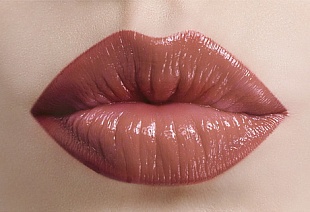 Сатиновая помада для губ Satin kiss, Тон нежно-персиковый (Артикул: 40380)