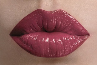 Сатиновая помада для губ Satin kiss, Тон нежно-розовый (Артикул: 40386)